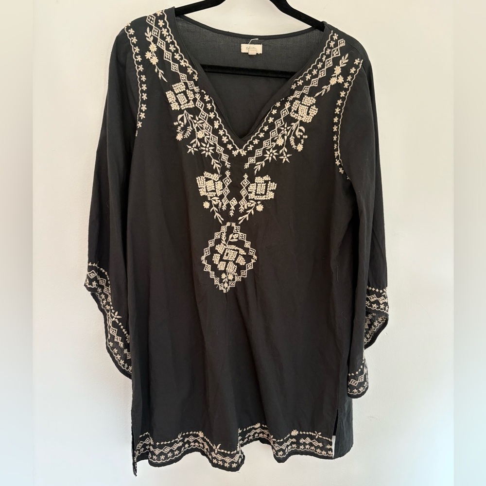 Kyla Seo 100% cotton embroidered bell sleeve tunic beach cover up